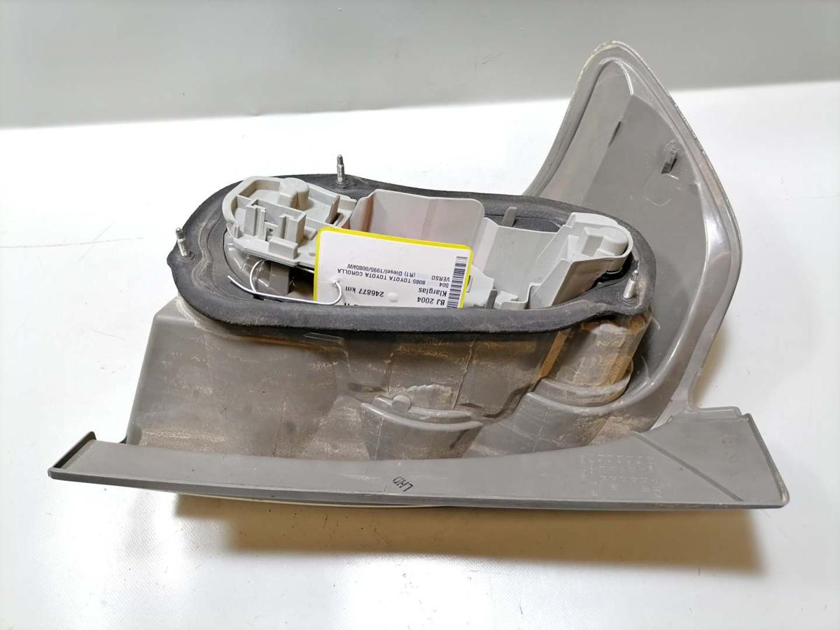 Toyota Corolla Verso original Rücklicht Rückleuchte Schlussleuchte rechts Bj.2004